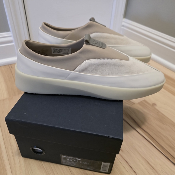 Wolf & Shepard Men's Beige and Cream Leather Slip-On - Picture 2 of 7